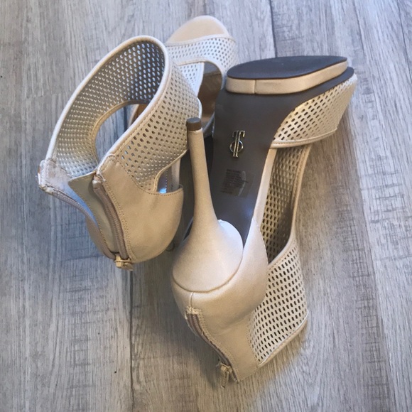 Size 10 nude Jlo heels NEW - Picture 3 of 6